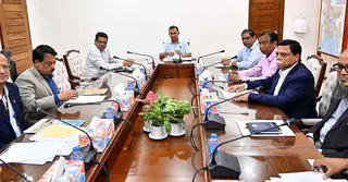 গুলশান-ধানমন্ডিসহ ঢাকার ৫ লেকের দূষণ রোধে সমন্বিত উদ্যোগের নির্দেশ প্রধানমন্ত্রীর